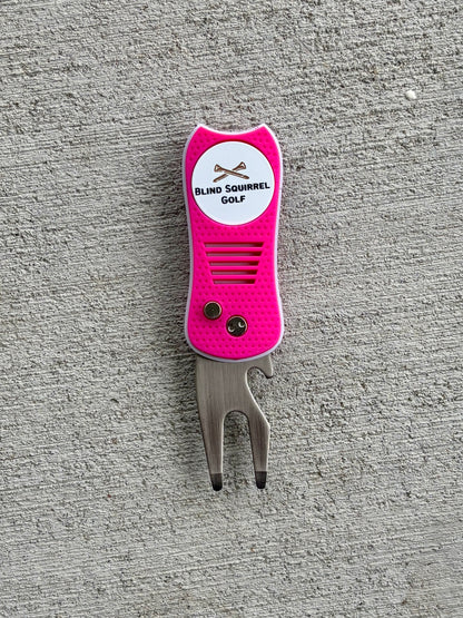 BSG 4-in-1 Switchblade Divot Tool