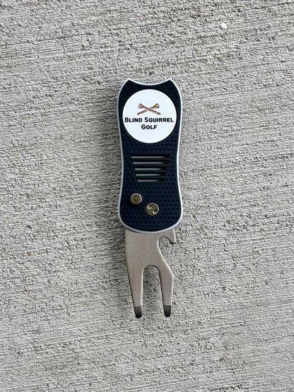 BSG 4-in-1 Switchblade Divot Tool