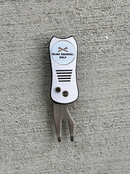 BSG 4-in-1 Switchblade Divot Tool
